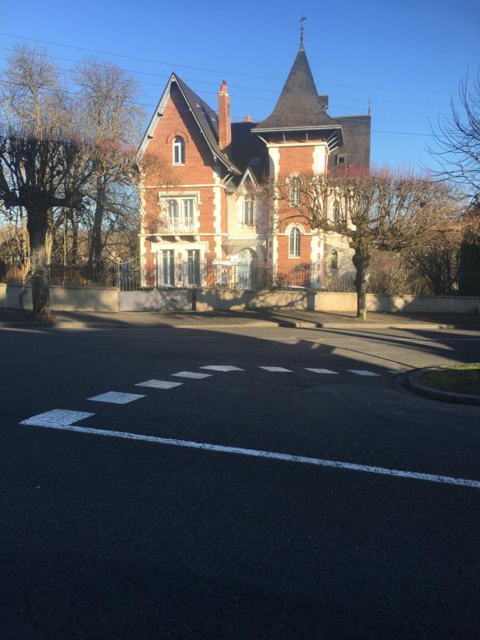Les Dameraudes Gien Exterior foto