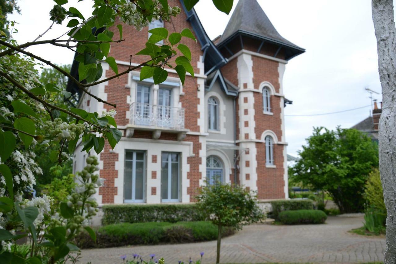 Les Dameraudes Gien Exterior foto