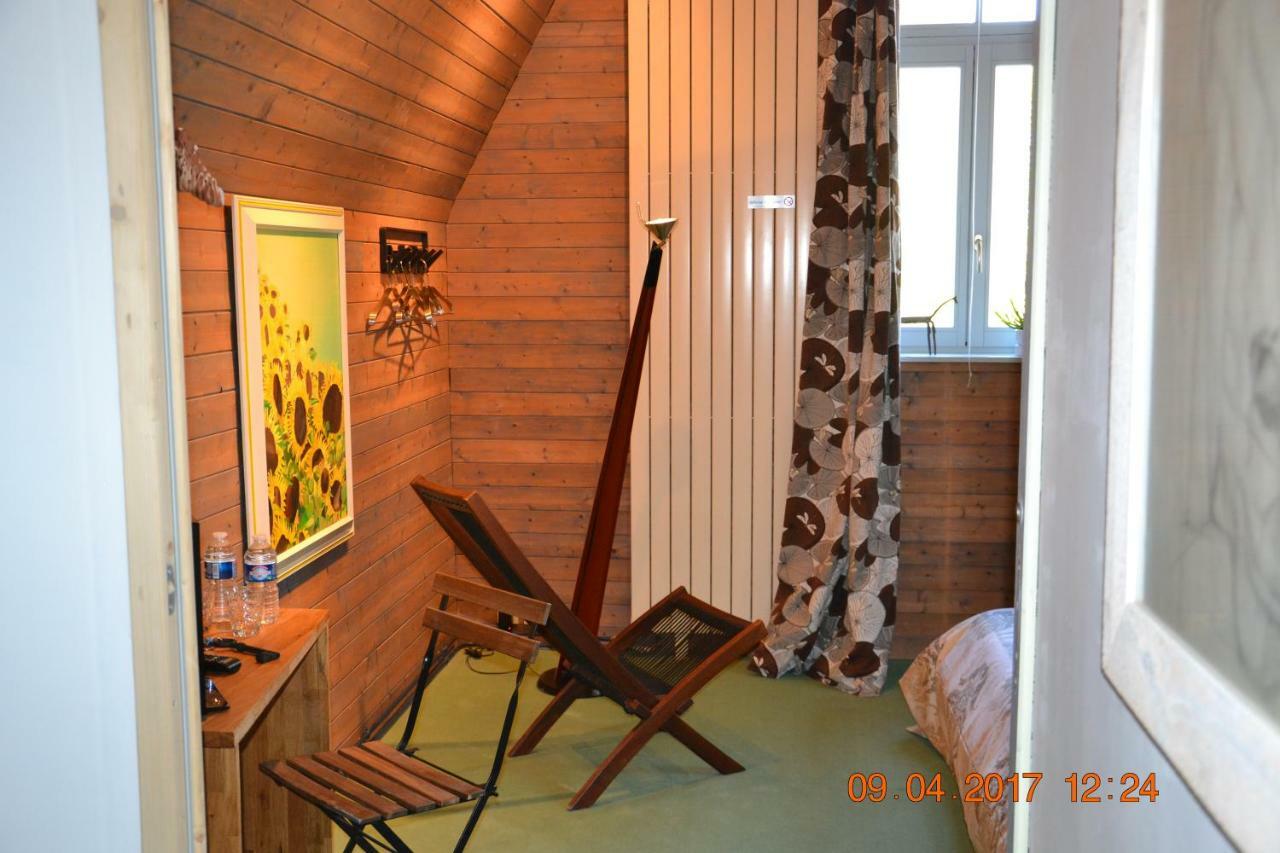 Les Dameraudes Gien Exterior foto