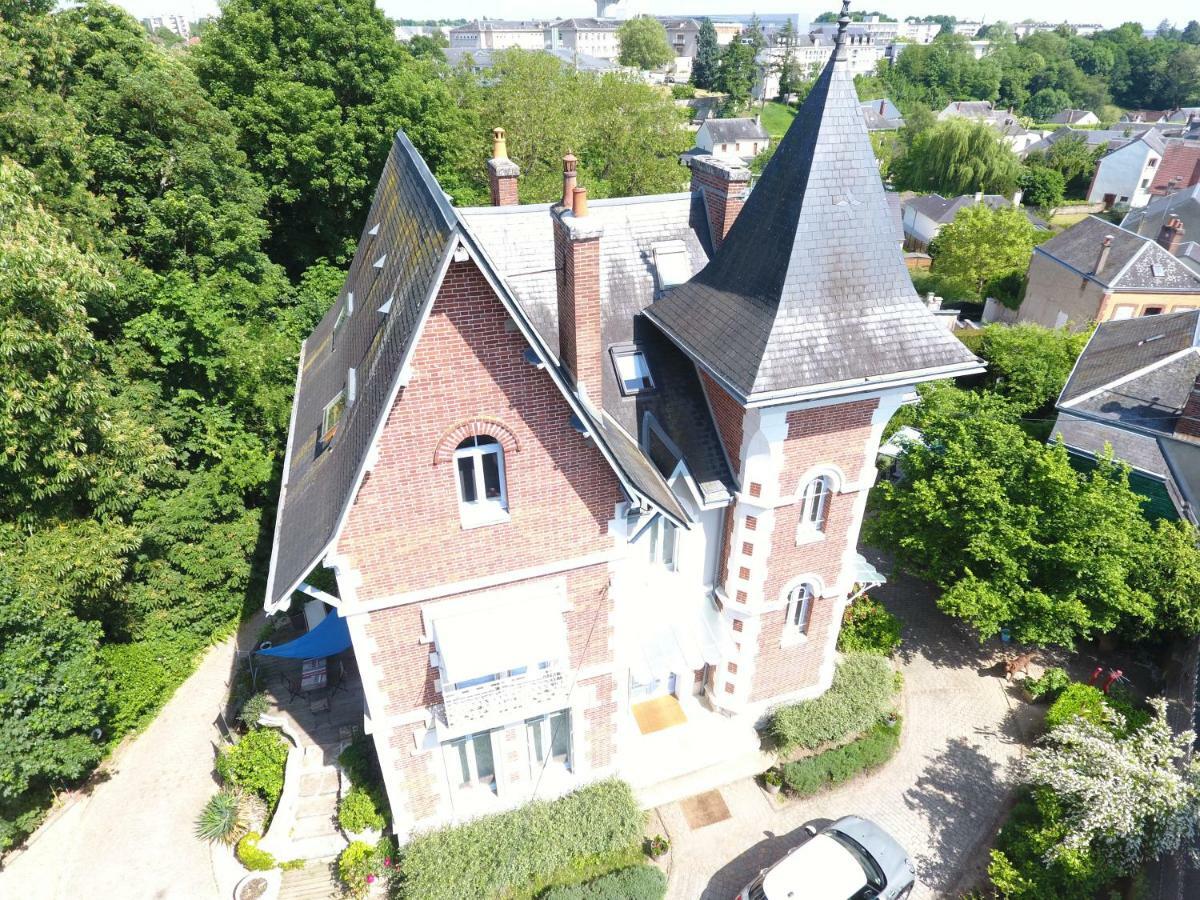 Les Dameraudes Gien Exterior foto