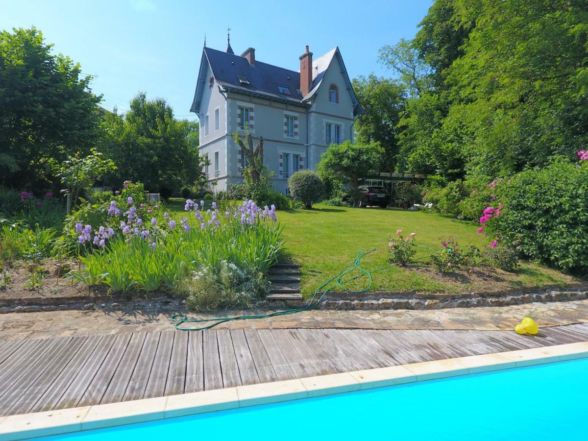 Les Dameraudes Gien Exterior foto